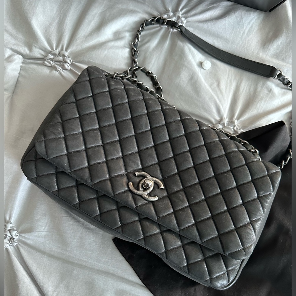 Chanel New Bubble Flap Bag Quilted Iridescent Calfskin Large